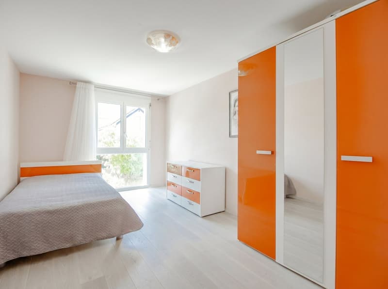 VENDUTA - Casa di 6.5 locali in un quartiere familiare ricercato (7)
