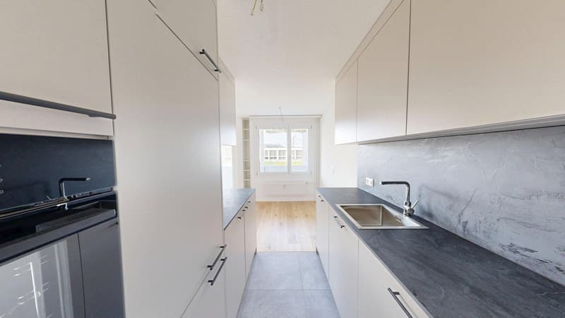 Appartamento di 3,5 locali ristrutturato con balcone a Ostermundigen (12)