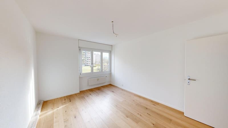 Appartamento di 3,5 locali ristrutturato con balcone a Ostermundigen (6)