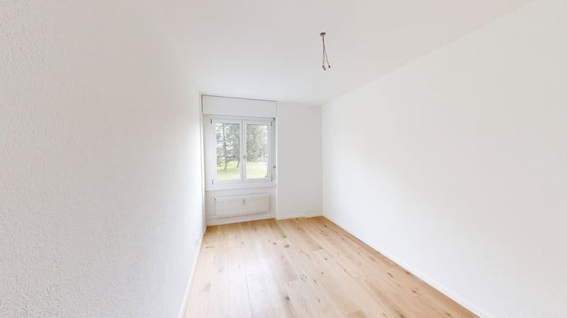 Appartamento di 3,5 locali ristrutturato con balcone a Ostermundigen (5)
