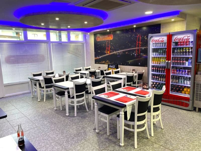 Apartment building with 10 apartments + commercial space, completely renovated, centrally located in Biel (3)
