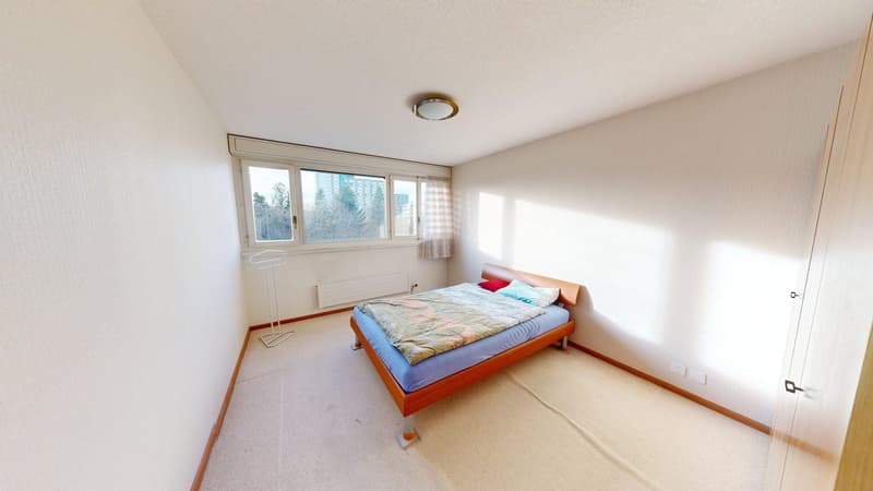 Appartement 5.5 pièces avec 2 balcons, situé au centre de Bern-Bümpliz (7)
