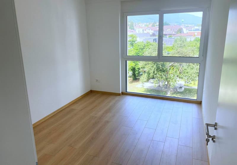 2 MFHs with 10 units in Lengnau BE with 4.76 % gross return (5)
