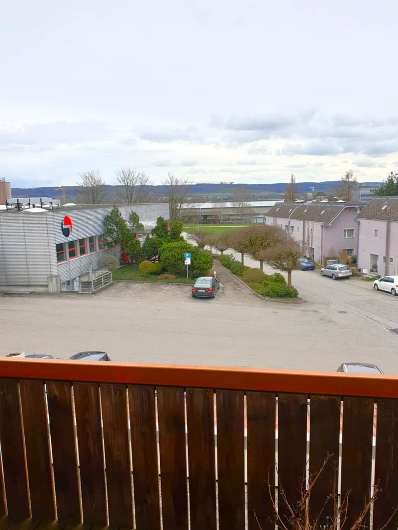 Appartamento luminoso 2.5 locali con posto auto a Grenchen (7)