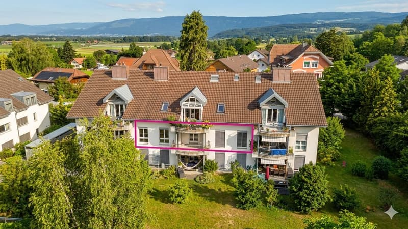 Appartement de 3,5 pièces rénové à Ins avec cuisine et armoires encastrées librement choisies (13)