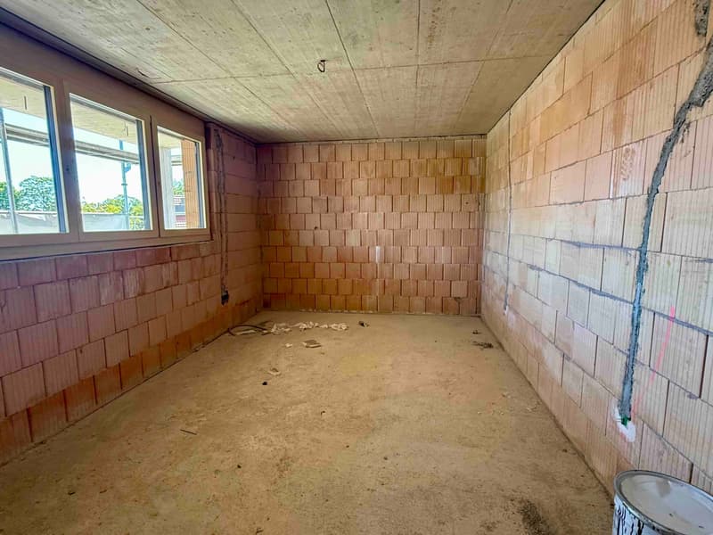 3.5-room attic apartment with 75 m² terrace in Biberist for sale (8)