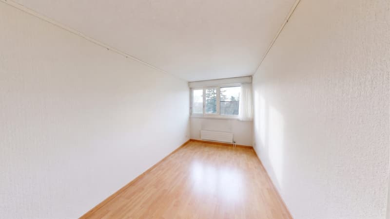 Appartement 5.5 pièces avec 2 balcons, situé au centre de Bern-Bümpliz (6)