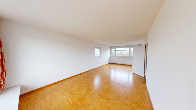 Appartement 5.5 pièces avec 2 balcons, situé au centre de Bern-Bümpliz (2)