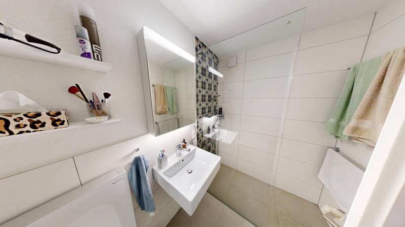 2.5-Zimmer-Wohnung mit Seesicht in Gunten (11)