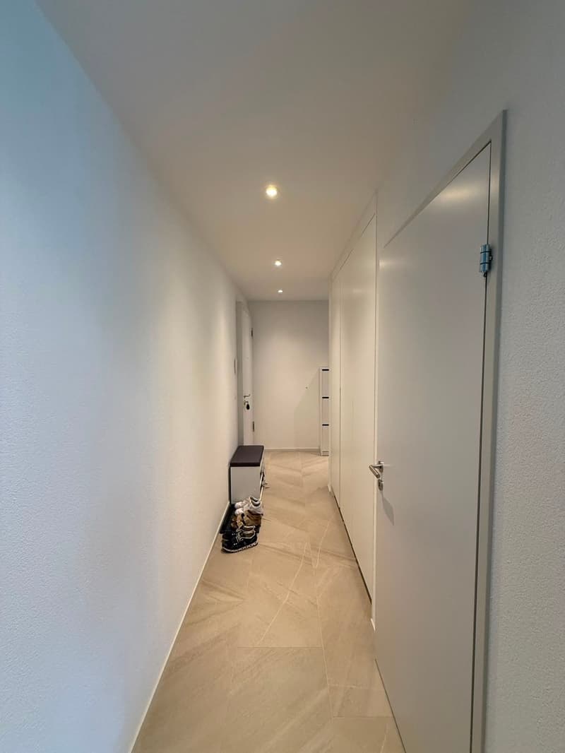 Moderne 3.5-Zimmer-Wohnung mit Balkon in Flamatt mieten (3)