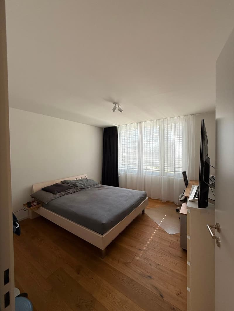 Moderne 3.5-Zimmer-Wohnung mit Balkon in Flamatt mieten (8)