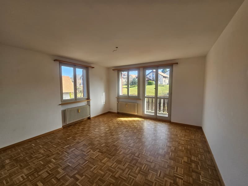 Helle 4.5-Zimmer-Wohnung mit Balkon in Schwarzenburg mieten (2)