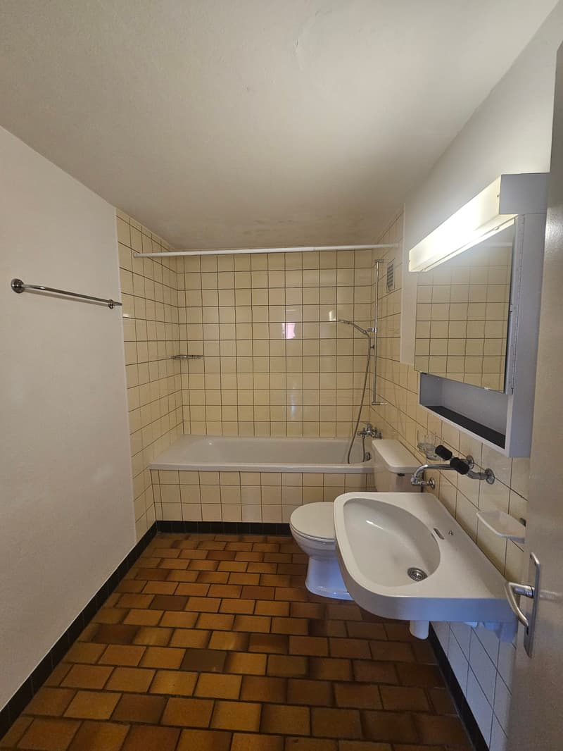 Helle 4.5-Zimmer-Wohnung mit Balkon in Schwarzenburg mieten (8)