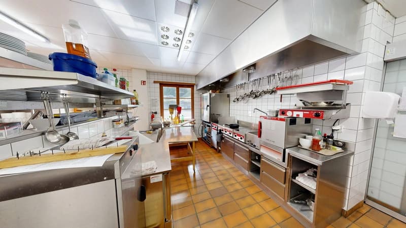 Berghaus mit Restaurant & Hotel (3)