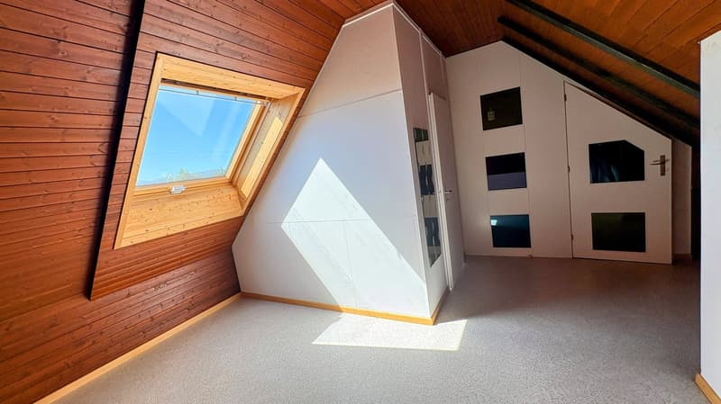 Zimmer 4 mit Stauraum/Ankleide