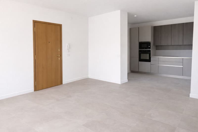 PAZZALLO – 3,5 Zimmer im 6. Stock: Licht und Raum (4)