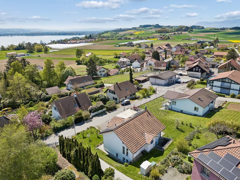 Living above Lake Murten (13)