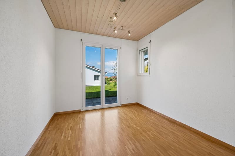 Living above Lake Murten (9)