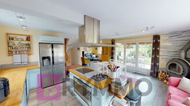 Semi-detached house with 5.5 rooms in the heart of Gland town (5)