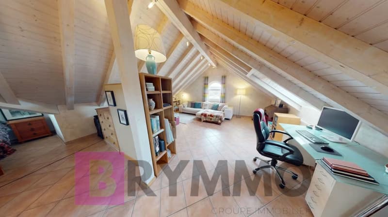 Semi-detached house with 5.5 rooms in the heart of Gland town (11)