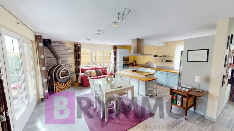 Semi-detached house with 5.5 rooms in the heart of Gland town (3)