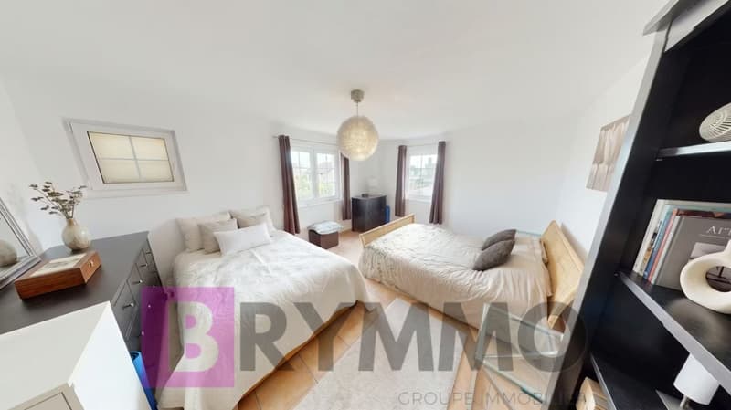 Semi-detached house with 5.5 rooms in the heart of Gland town (8)