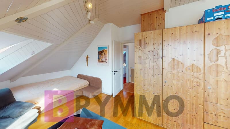 In the heart of Rolle — 5.5-room villa with independent 2-room apartment and swimming pool (16)