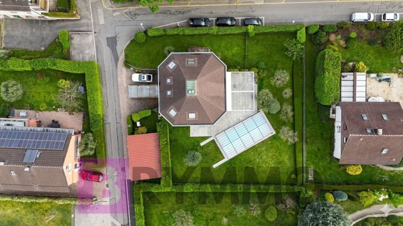 In the heart of Rolle — 5.5-room villa with independent 2-room apartment and swimming pool (19)