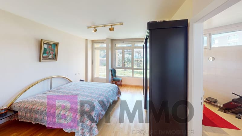 In the heart of Rolle — 5.5-room villa with independent 2-room apartment and swimming pool (12)