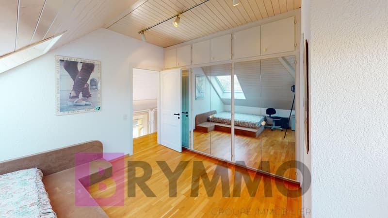 In the heart of Rolle — 5.5-room villa with independent 2-room apartment and swimming pool (13)