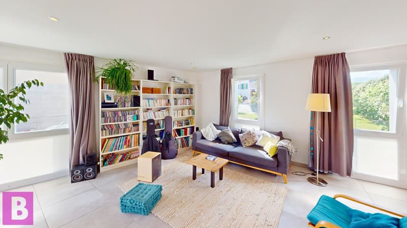 Esprit maison pour ce superbe triplex familial de 4 chambres (4)