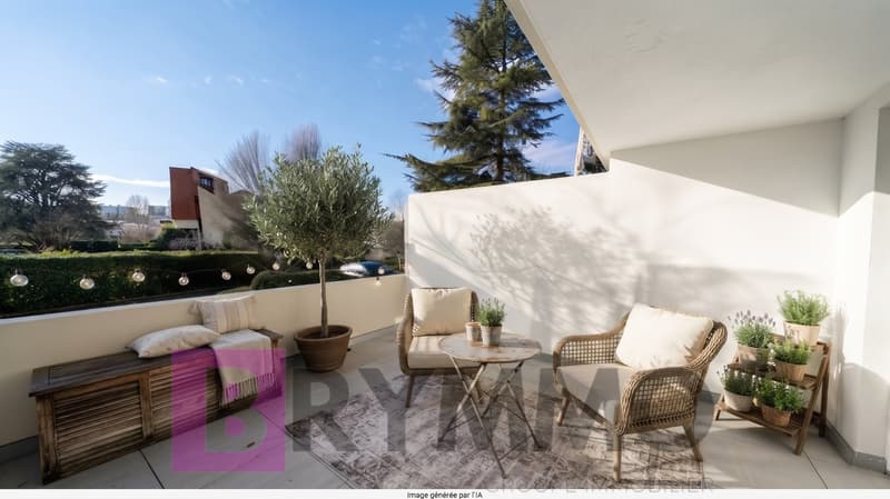 Studio avec grand balcon & piscine proche du centre (4)