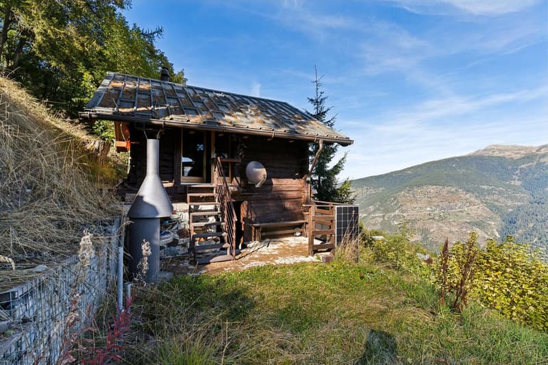 Authentic Chalet with View of Dent Blanche (8)