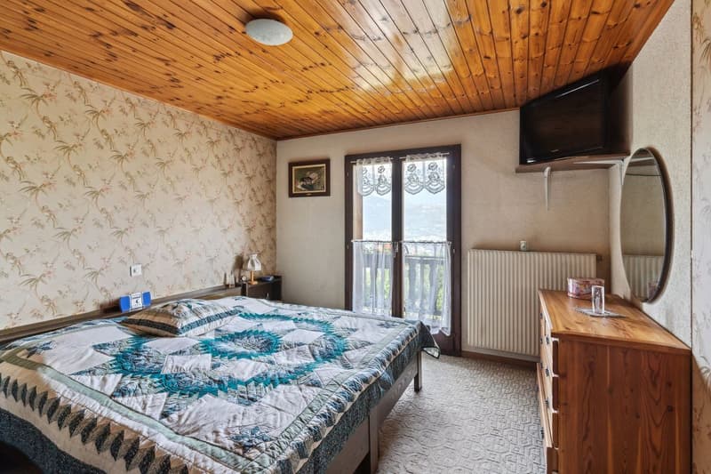 Chalet con grande terreno, vista sulle Alpi e calma assoluta (8)