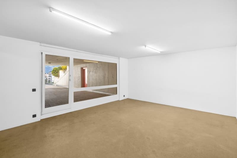 Beautiful versatile space for sale in the heart of Sion (1)