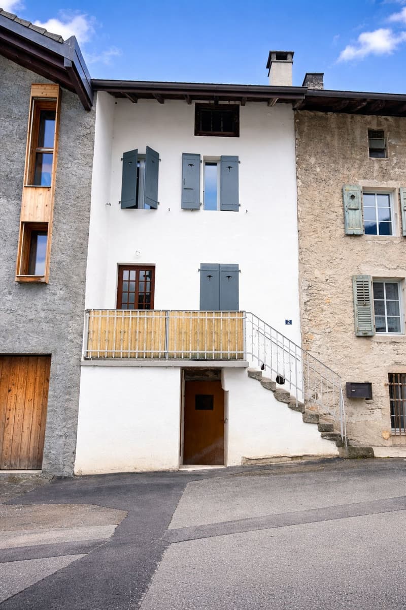 Objet rare - Ravissant triplex 4.5 pièces au coeur du vieux village de Collombey (2)