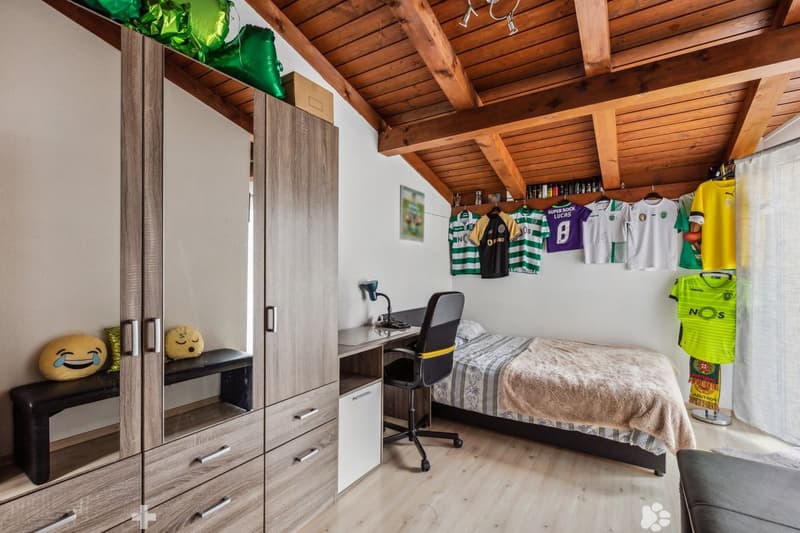 Helle Villa in der Nähe von Einrichtungen (6)