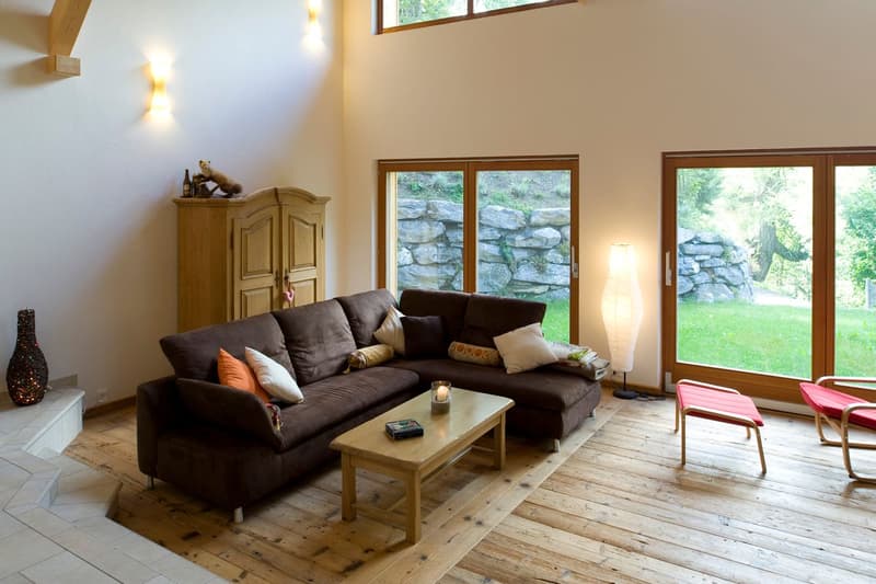 Exceptional chalet in the heart of Ovronnaz, in a unique natural setting (2)