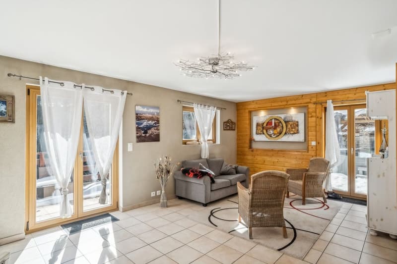 Individual Chalet with Charm - Available as a Secondary Residence (3)