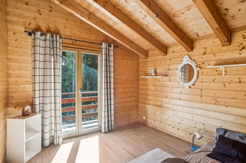 Individual Chalet with Charm - Available as a Secondary Residence (6)