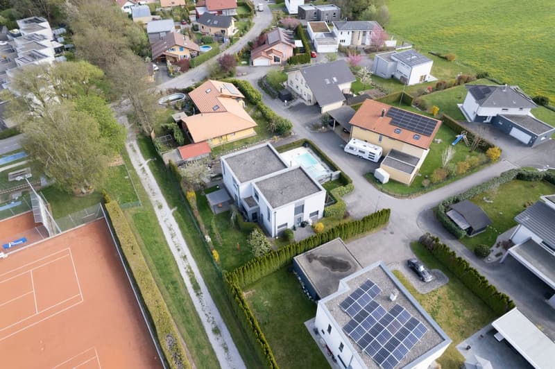 Semi-detached villa with pool in Romont (11)