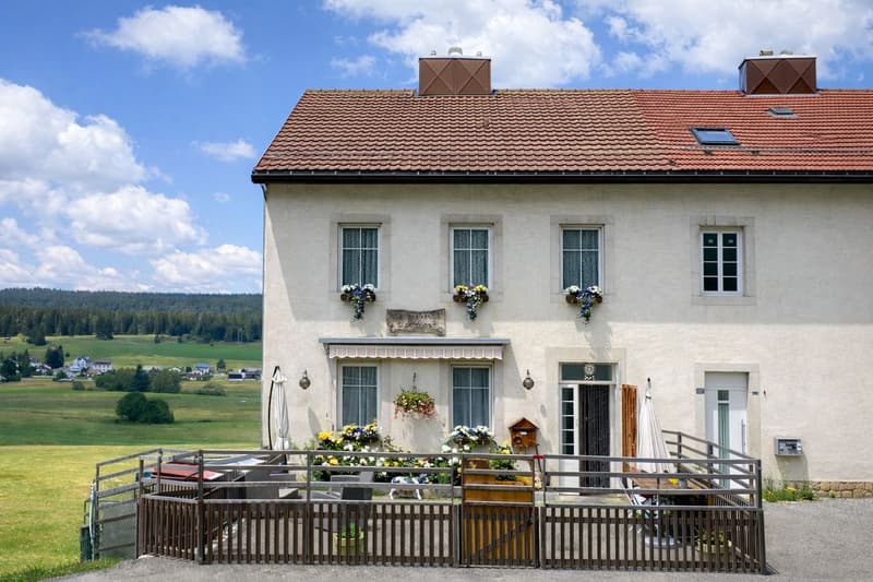 Maison jumelée au Chenit : espace, confort et charme pour toute la famille (10)