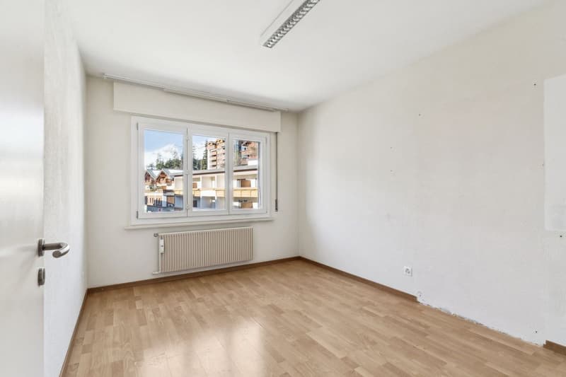 Rare opportunity in the heart of Crans-Montana (5)