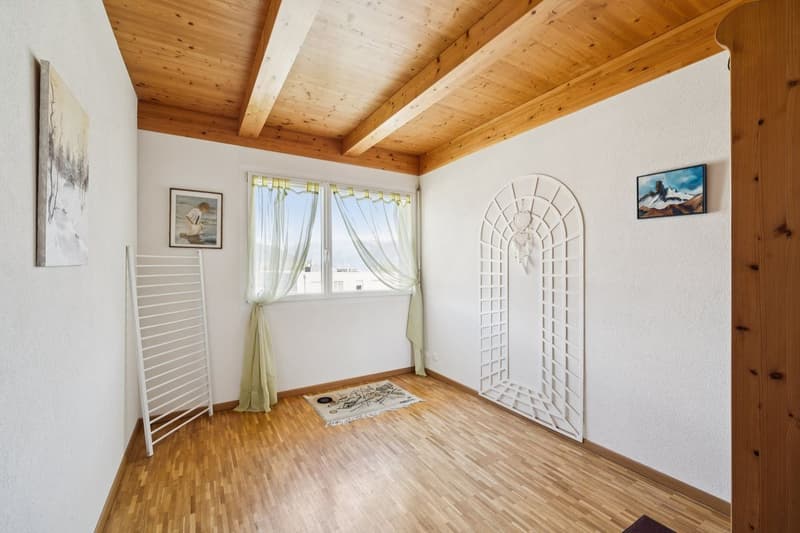 Spacious 5.5-room apartment with a view of the Dent Blanche (5)