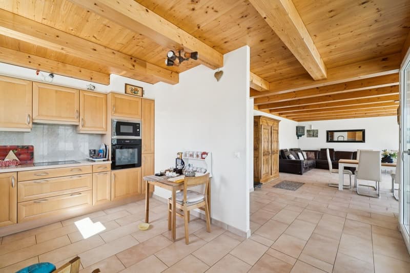 Spacious 5.5-room apartment with a view of the Dent Blanche (4)