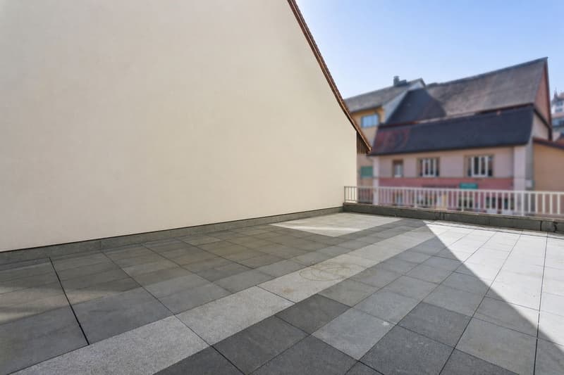 Spacious 5.5-room apartment with 60 m2 terrace in Lucens (5)