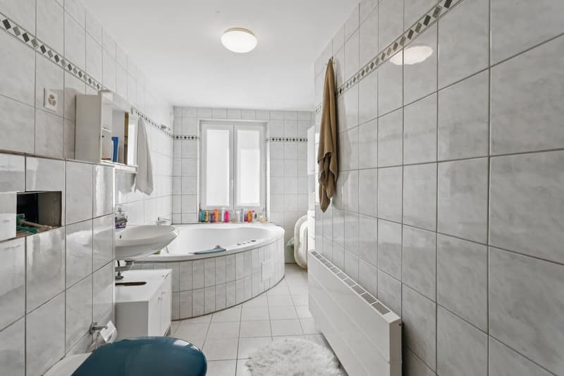 Spacious 5.5-room apartment with 60 m2 terrace in Lucens (4)