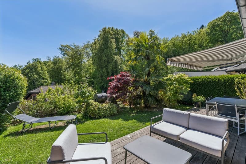 Villa mit atemberaubendem Seeblick in einem bevorzugten Viertel in Bevaix (1)