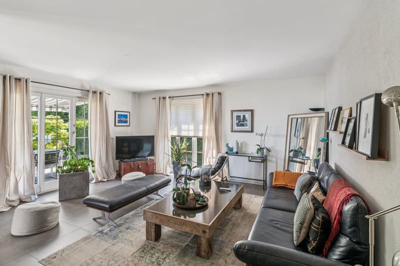 Villa mit atemberaubendem Seeblick in einem bevorzugten Viertel in Bevaix (3)