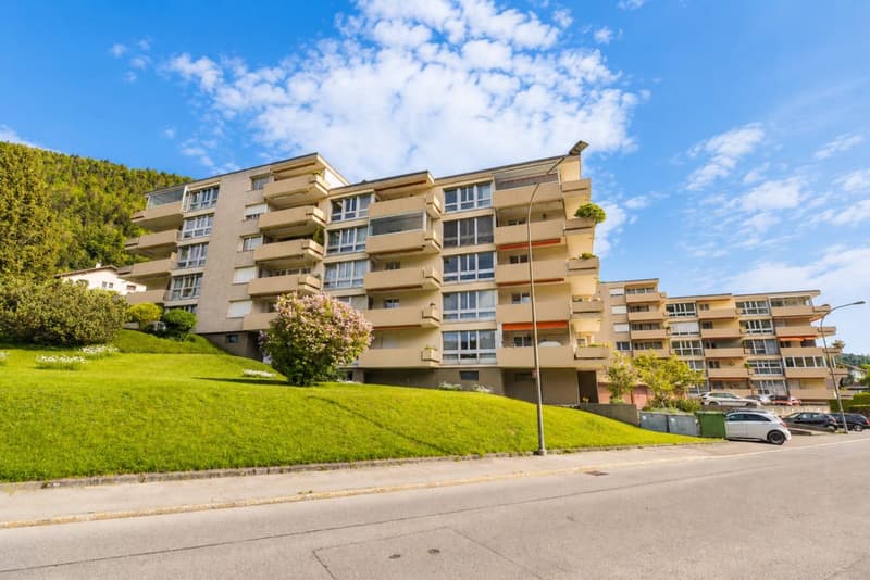 Spacieux appartement avec vue dégagée (13)
